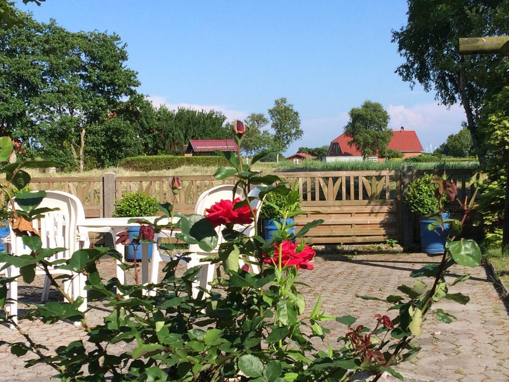 Bed and Breakfast Huus Stoertebeker à Dornumersiel Extérieur photo